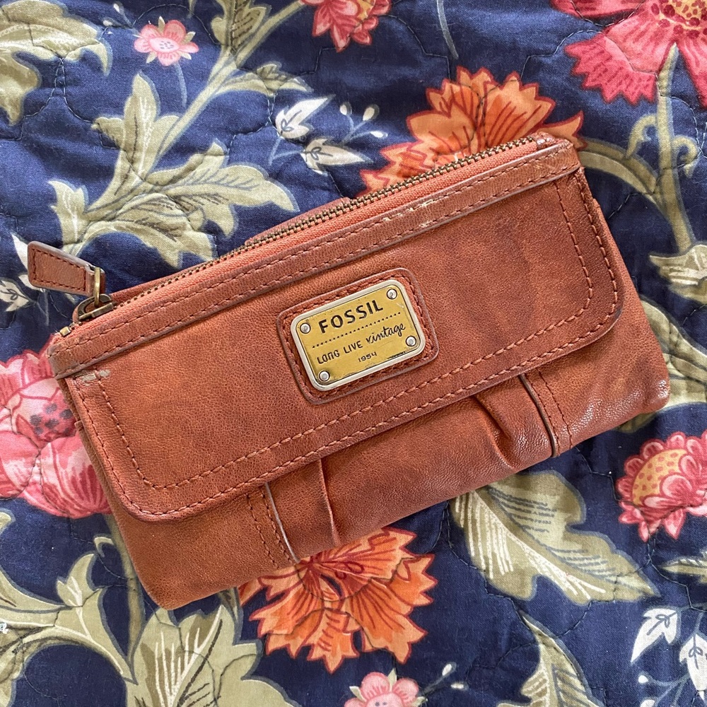 Fossil leather wallet